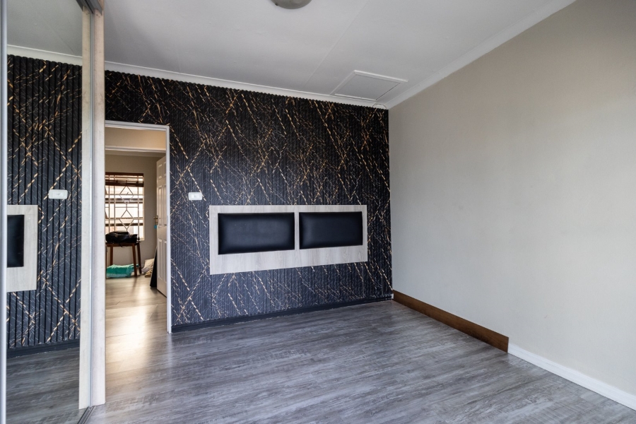 4 Bedroom Property for Sale in Bluewater Bay Eastern Cape